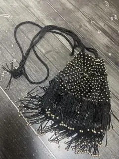 ビーズ装飾フリンジ黒ショルダーバッグ　巾着バッグ　美品　エスニック　インポート