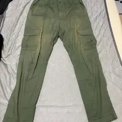 オリーブ ワークパンツ