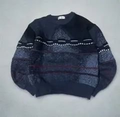 ダークブルー ニットセーター