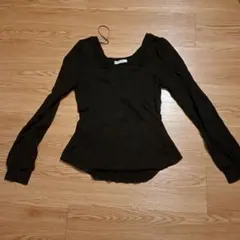 未着用品　ユニクロ　マメクロゴウチ　スクエアネック