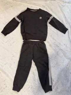 MONCLER キッズ　セットアップのサムネイル