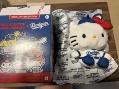 大谷HRの日グッズ】ドジャース×ハローキティ特別限定コラボぬいぐるみ