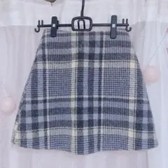 【値下げ中】evelyn 膝上 タイトスカート グレー チェック 柄 ボア