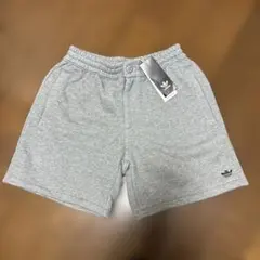 アディダスオリジナルス　男女兼用　ハーフパンツ