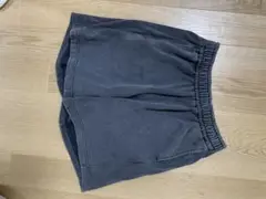 レミレリーフ　グレー ショートパンツ
