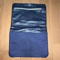 ネイビー レザー クラッチバッグ