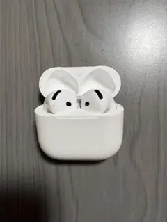 AirPods 4 本体 充電ケース付き　ノイズキャンセル搭載　箱あり