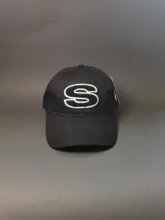 Stussy 刺繍Sロゴ ブラックキャップ