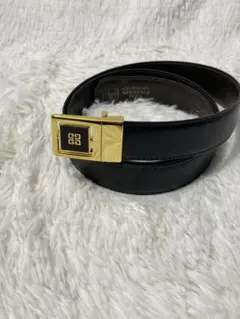 GIVENCHY ブラック ベルト ゴールドバックル - メルカリ