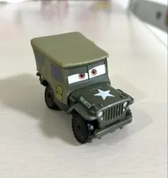 トミカ カーズ サージ ミニカー