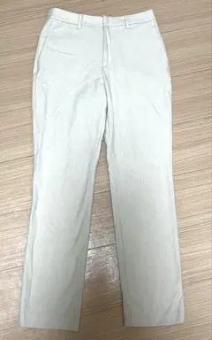 ユニクロ　ヒートテック　タックパンツ　スラックス　クリーム　レディース