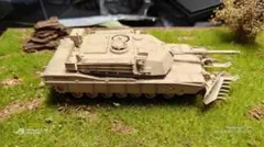 M1 Abrams 戦車 ミリタリー模型 デザートカラーのサムネイル