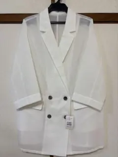 美品】エストネーション シアージャケットホワイト VERY/Oggi - メルカリ