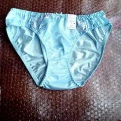 Item thumbnail for item 062a773b-8c59-45ab-8eb9-b3993b94a104