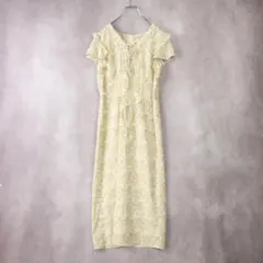 LILIAN CARAT 　ブーケフラワーフロントレースアップワンピース