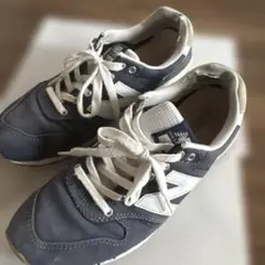 ニューバランス　ネイビー キャンバススニーカー24.5