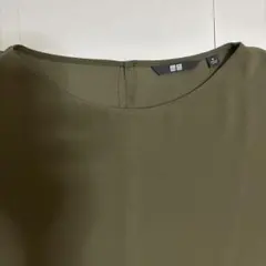 【ユニクロ】ドレープブラウス★とろみ感★クルーネック★カーキ色★M