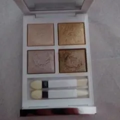 TOM FORD ソレイユ アイ カラー クォード 01SN シャレーミンク - メルカリ