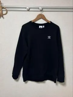 adidas ブラック トレーナー