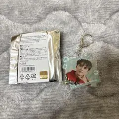 SEVENTEEN バーノン アクリルキーホルダー