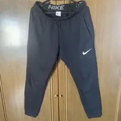 グレー ジョガーパンツ