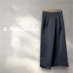 新品タグ付き★&.NOSTALGIA 上質サテン タックロングスカートのサムネイル