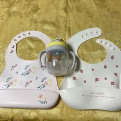 シリコンビブ2枚とピジョンマグストローセット