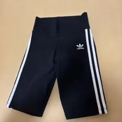 adidas Originals ショートパンツ ブラックのサムネイル