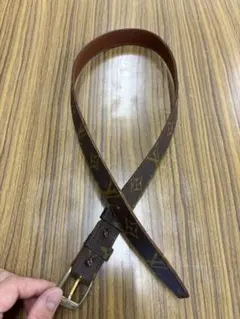 LOUIS VUITTON ルイヴィトン モノグラム レザーゴールドバックルのサムネイル