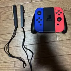 Nintendo Switch 純正 ジョイコンと充電グリップ