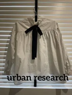 訳ありURBAN RESEARCHリボン付きシャツのサムネイル