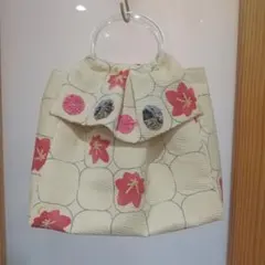手作り・着物リメイクトートバッグ持ち手ワッカ…フリル花モチーフ付き
