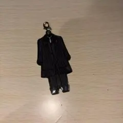 ツイステ ジャミル 衣装メタルチャーム ナイトメアスーツ