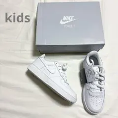 未使用タグ付　NIKE ナイキ　フォース　1 ホワイト　21のサムネイル