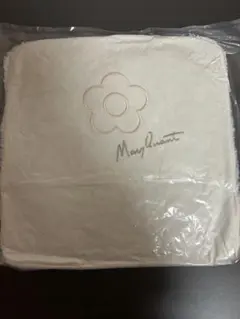 ⭐️Mary Quant⭐️デイジーフワフワクッション