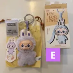 完璧顔 PIN FOR LOVE THE MONSTERS イニシャルラブブ E