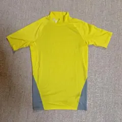 Under Armour モックネック 半袖インナーシャツ イエロー グレーのサムネイル