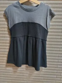GU　キッズ 半袖 トップス 切り替えデザイン グレー×ブラック