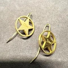 オフホワイト ルーフピアス 片耳 - メルカリ