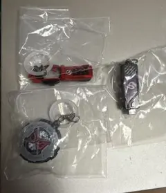 仮面ライダーめじるしアクセサリー4 3つセット！