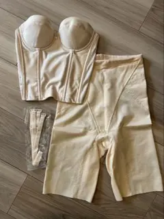 FOURSIS&Co. ブライダルインナー