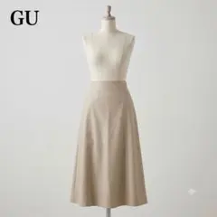 GU ジーユー フェイクレザー ロングスカート フレア M ベージュ 秋冬