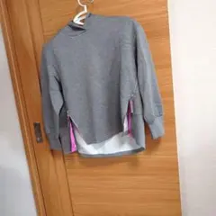 グレー フード付き スウェットパーカー　タグ無し 未使用美品