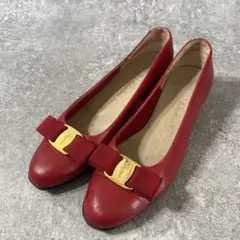 サルヴァトーレフェラガモ　パンプス　レザー　ヴァラリボン　レッド　24cm