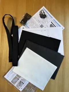 MY mama 超軽量ボディバッグキット　表地一部使用