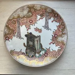 有田焼　秀峰窯　大皿　百花繚乱　御所車図　飾り皿　絵皿　金襴手　金彩　古伊万里のサムネイル