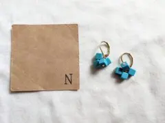 ４粒スクエア型ターコイズピアス　着画あり　イヤリング　ハンドメイドピアス