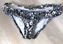 フリル付き白黒花柄セパレート水着　下のみ