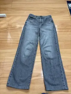 美品　UNIQLO JEANS グレー ハイライズワイドジーンズ 22