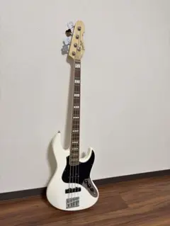 Grass Roots エレキベース ホワイト